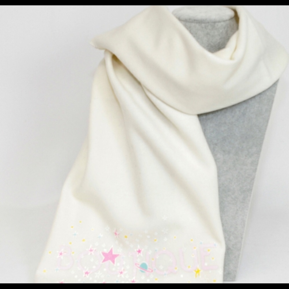 Moschino Wool Logo Scarf - Picture 3 of 3